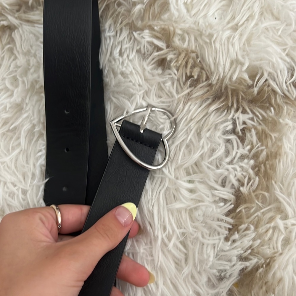 brandy melville belt